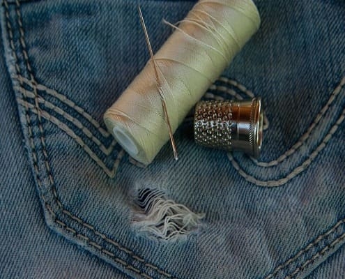 Как обрезать джинсы на шорты